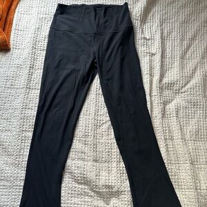 Lululemon women’s align black ribbed flare pants size 6